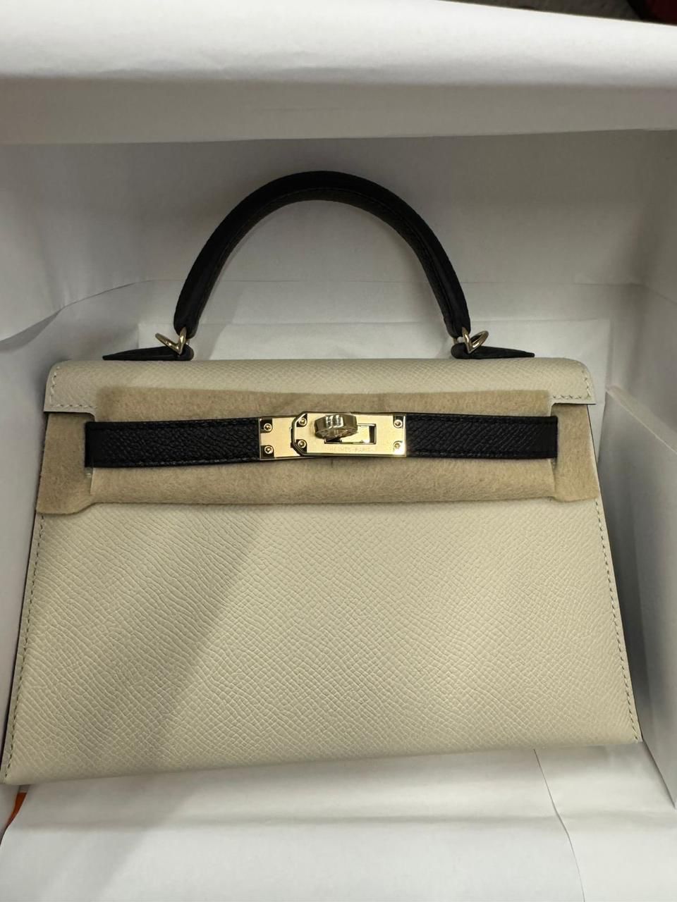 Hermes Kelly 20 Panda  Craie Noir / Epsom / Ghw