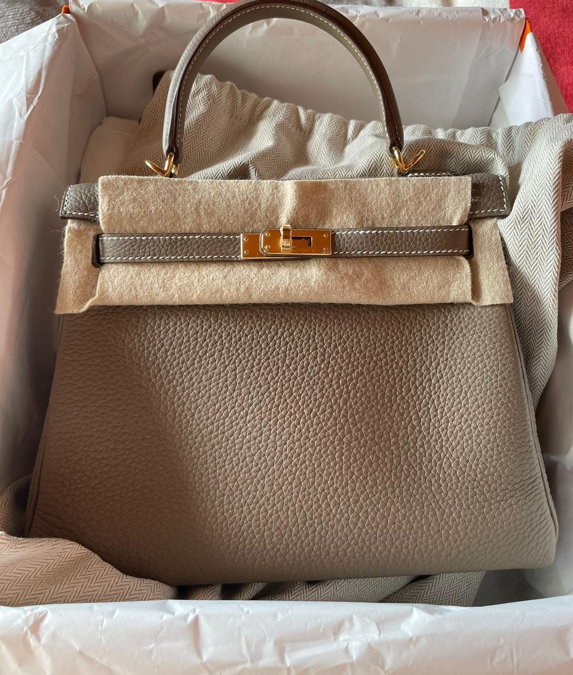 Hermes Kelly 25 Etoupe / Togo / Ghw W